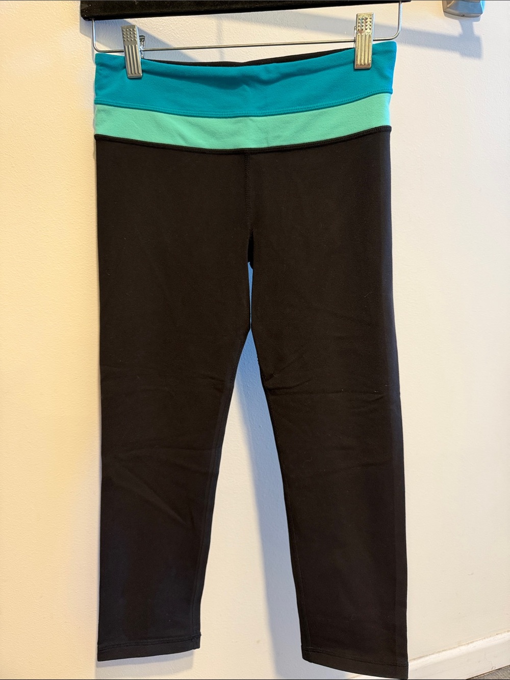 lululemon athletica Black Capri Leggings with Teal and Mint Waistband